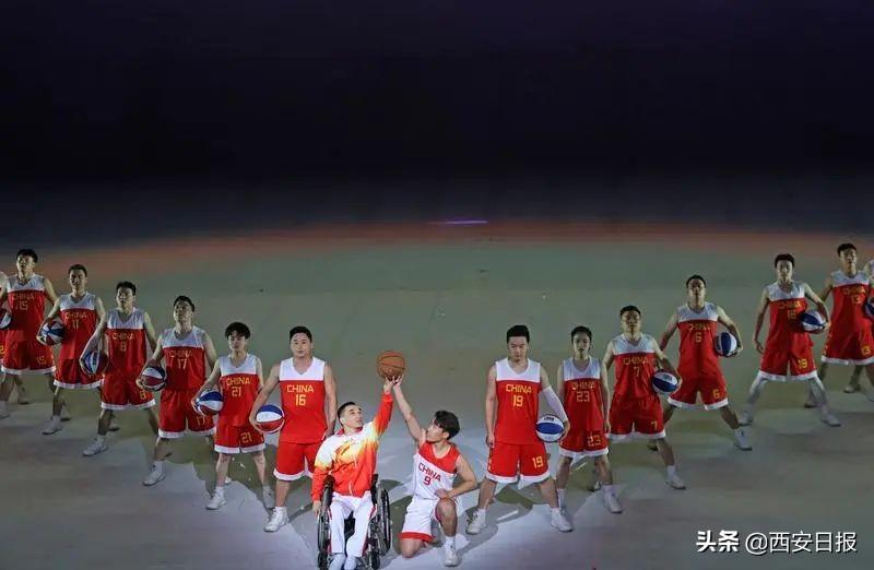 2025年新澳门和香港正版免费,全面释义与解答落实